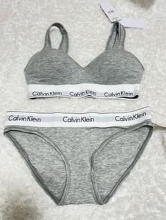 Calvin Klein 下着 グレー ブラジャーショーツ　 カルバンクラインのサムネイル