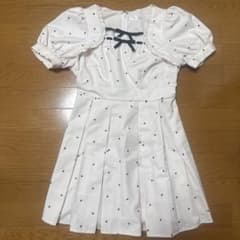 evelyn ダブルリボンタックプリーツワンピース アイボリー - メルカリ