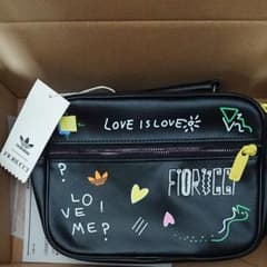 アディダス×フィオルッチ ミニバッグのサムネイル