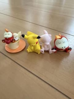 肩ズン ポケモン ホゲータ、ピカチュウ、ミュウ スイーツマスコット ホゲータのサムネイル