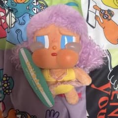 CRYBABY ぬいぐるみ サーフボード付きのサムネイル