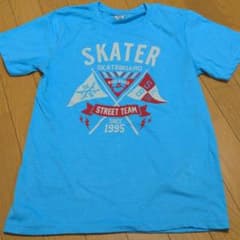 160　水色のTシャツのサムネイル