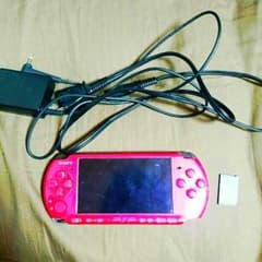 PSP3000 レッド 本体,充電器,メモリースティック※訳あり商品のサムネイル
