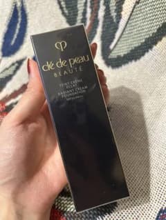 clé de peau タンクレームエクラn オークル20のサムネイル