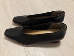 GU スクエアトゥ　パンプスのサムネイル