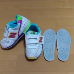 ニューバランス スニーカー 16センチのサムネイル