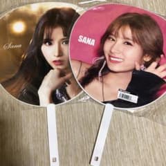 TWICE サナ うちわ 公式 omt 2枚組のサムネイル