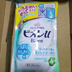 ビオレu さっぱりさらさら肌 (詰め替え用)のサムネイル