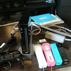 【Nonoshopさん専用】Wiiリモコン×3 コントローラ ヌンチャクのサムネイル