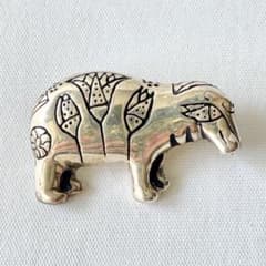 ヴィンテージ メトロポリタン美術館 MMA カバ ブローチ 1983 シルバー