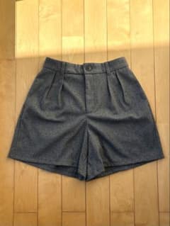 【GU】ヘリンボーンショートパンツ グレー Mサイズのサムネイル