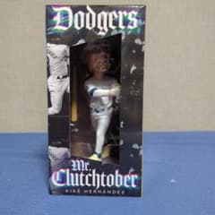 DodgersKiké Hernández フィギュア ボブルヘッド - メルカリ