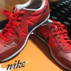 NIKE スニーカーのサムネイル