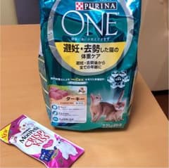 ココット様専用！キャットフード体重ケア 2.2kg おまけシーフードのサムネイル