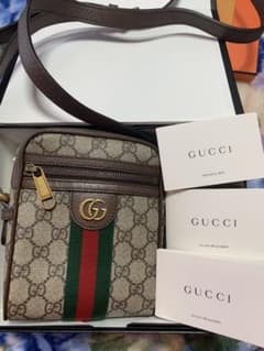 GUCCI グッチ ショルダーバッグのサムネイル