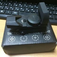 タクティカルレティクルサイトのサムネイル