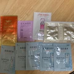 色々化粧品サンプルのサムネイル