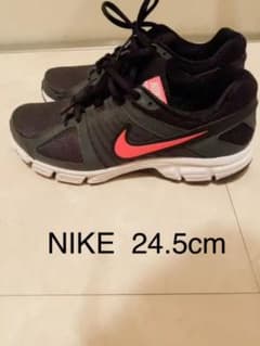 NIKE ナイキ スニーカーのサムネイル