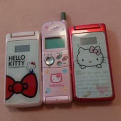 3 Hello Kitty feature phones