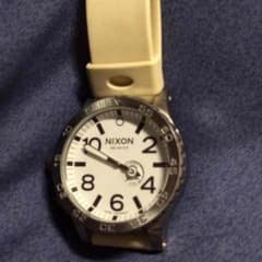 NIXONのサムネイル
