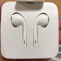 iPhoneイヤホンのサムネイル