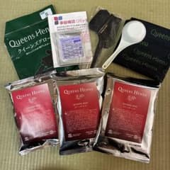 クイーンズヘナ　ニューブラウン　3袋　パッチテスト付き 新品】クイーンズヘナ レッド3袋.ブラシ.パッチテスト.グローブ