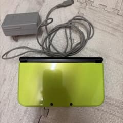 New Nintendo 3DS LL ライム×ブラック 本体のサムネイル