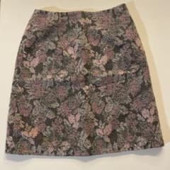 NATURAL BEAUTY BASIC 花柄タイトスカート XSのサムネイル