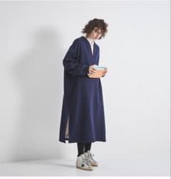 新品同様ヴェリテクールvc-2553 Vネックリブワンピース BLACK色