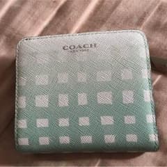 COACH 二つ折り財布のサムネイル