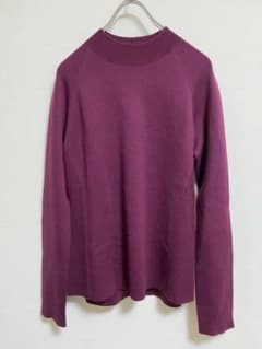 ニット　トップス　UNIQLO ユニクロのサムネイル