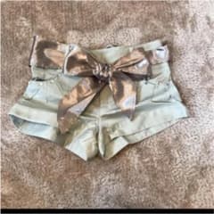 セシルマクビー ベージュ ショートパンツのサムネイル