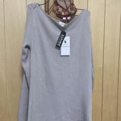 週末お値下げ　新品　オペークドのカットソーのサムネイル