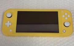 Nintendo Switch Lite イエロー 本体のみのサムネイル