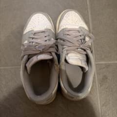 NIKE Dunk Low グレー ホワイト スニーカーのサムネイル