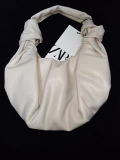 ZARA　バッグのサムネイル
