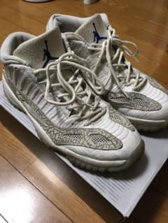 NIKE エアージョーダン11  レトロLoのサムネイル