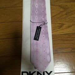 新品未使用！DKNYネクタイのサムネイル