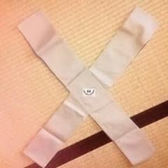 値下げ！【美品】クロス抱っこひものサムネイル