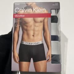 Calvin Kleinのサムネイル