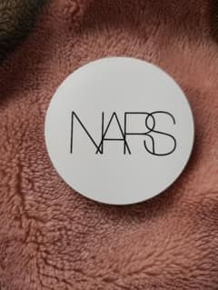NARS ナーズ ライトリフレクティングルミナイジングパウダー ヘブンリー