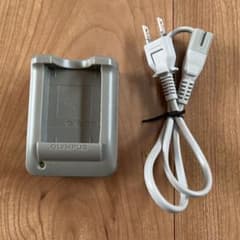 オリンパス　充電器　バッテリーのサムネイル
