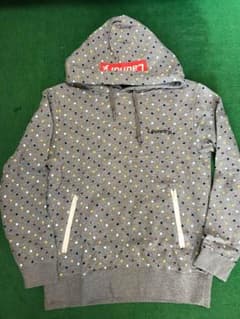 ☆値下げしました！ laundry ボックスロゴ パーカー☆のサムネイル