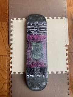 中古スケボーデッキのサムネイル