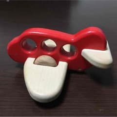 木のおもちゃ 飛行機のサムネイル