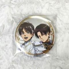 進撃の巨人　エレン　リヴァイ 缶バッジ 進撃の巨人 天使 缶バッジ エレン リヴァイ - メルカリ