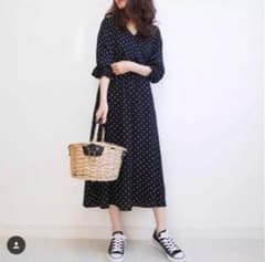 GU ドット カシュクールワンピース ブラックのサムネイル