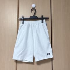 ヨネックス ホワイト ショートパンツ　SS(XS)サイズ　バドミントン　白のサムネイル