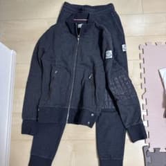 (たく様)MONCLER GAMME BLEU グレー スウェットセットアップ MONCLER GAMME BLEU グレー スウェットセットアップ - メルカリ