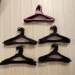 プラスチック衣類ハンガー まとめ売り 100本 大量 - メルカリ